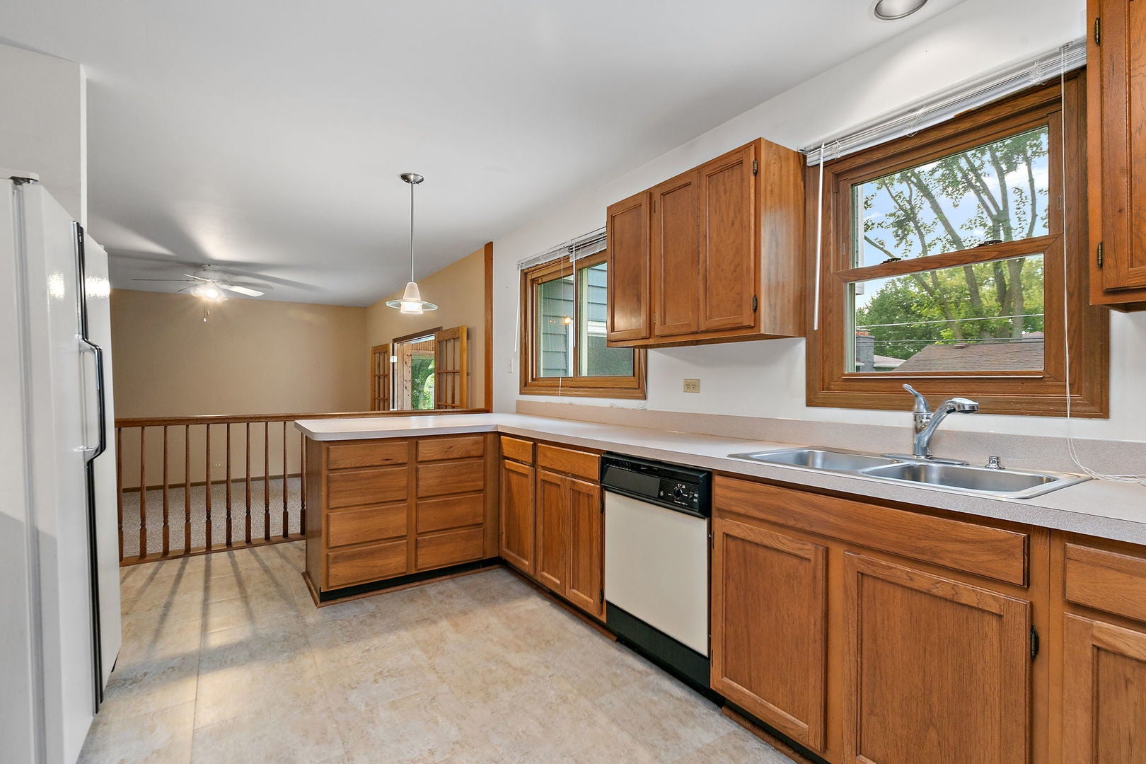 422 Old Country Way