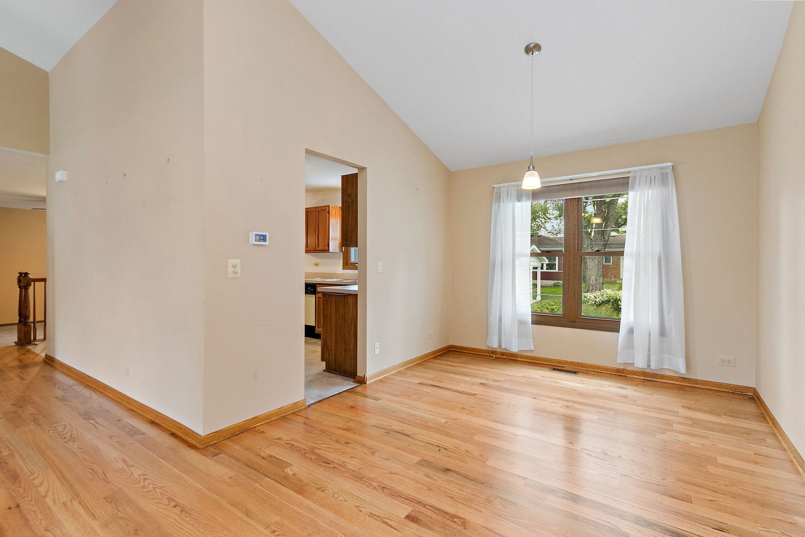 422 Old Country Way