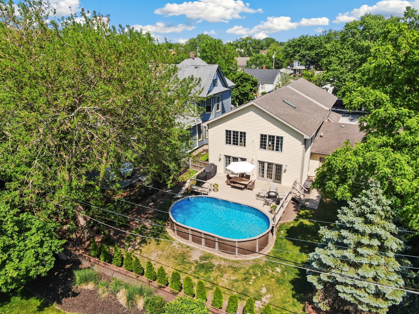 Properties 2 114 Hickory Street
