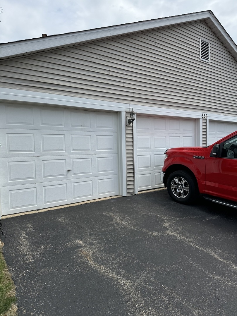 636 Mallard Court 2D - Photo 2