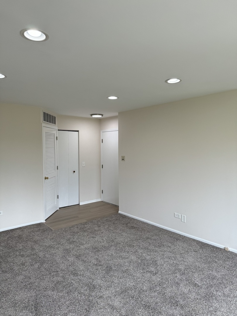 636 Mallard Court 2D - Photo 3