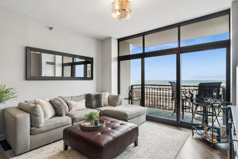 Tiny photo for 1322 S Prairie Avenue #1804, Chicago, IL 60605 (MLS # 12610508)