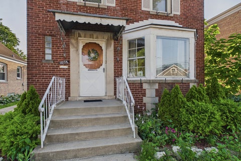 Tiny photo for 10718 S Trumbull Avenue, Chicago, IL 60655 (MLS # 12698935)