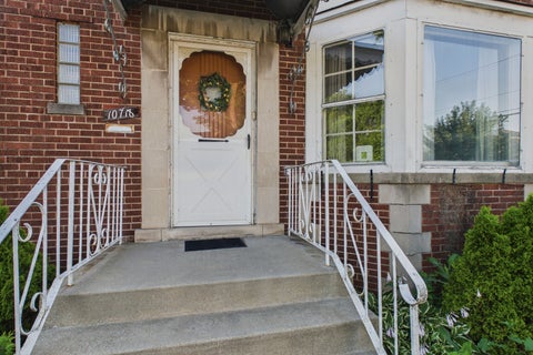 Tiny photo for 10718 S Trumbull Avenue, Chicago, IL 60655 (MLS # 12698935)