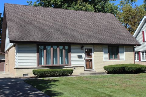 A home in Crestwood