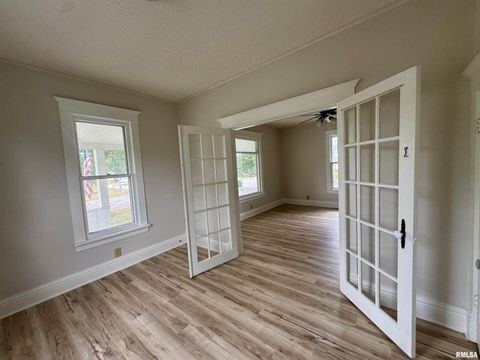 Tiny photo for 620 N D Street, Monmouth, IL 61462 (MLS # QC4268367)