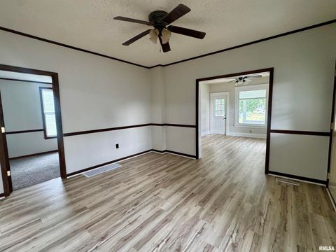 Tiny photo for 620 N D Street, Monmouth, IL 61462 (MLS # QC4268367)