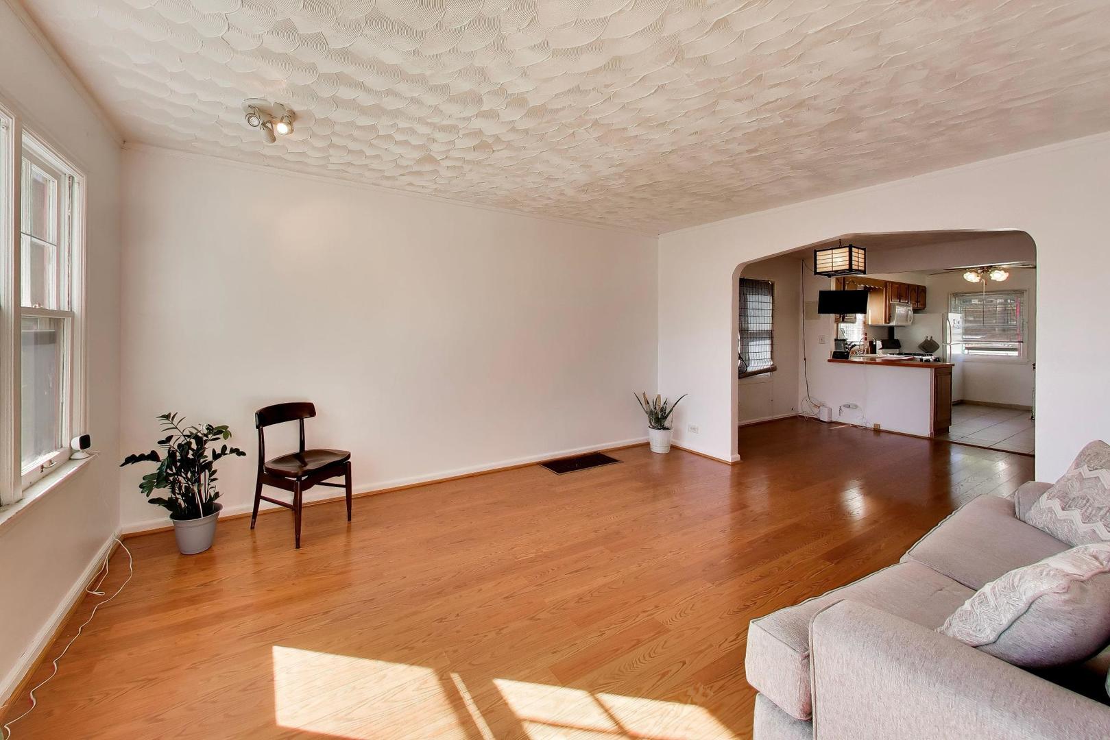 516 W 128th Street