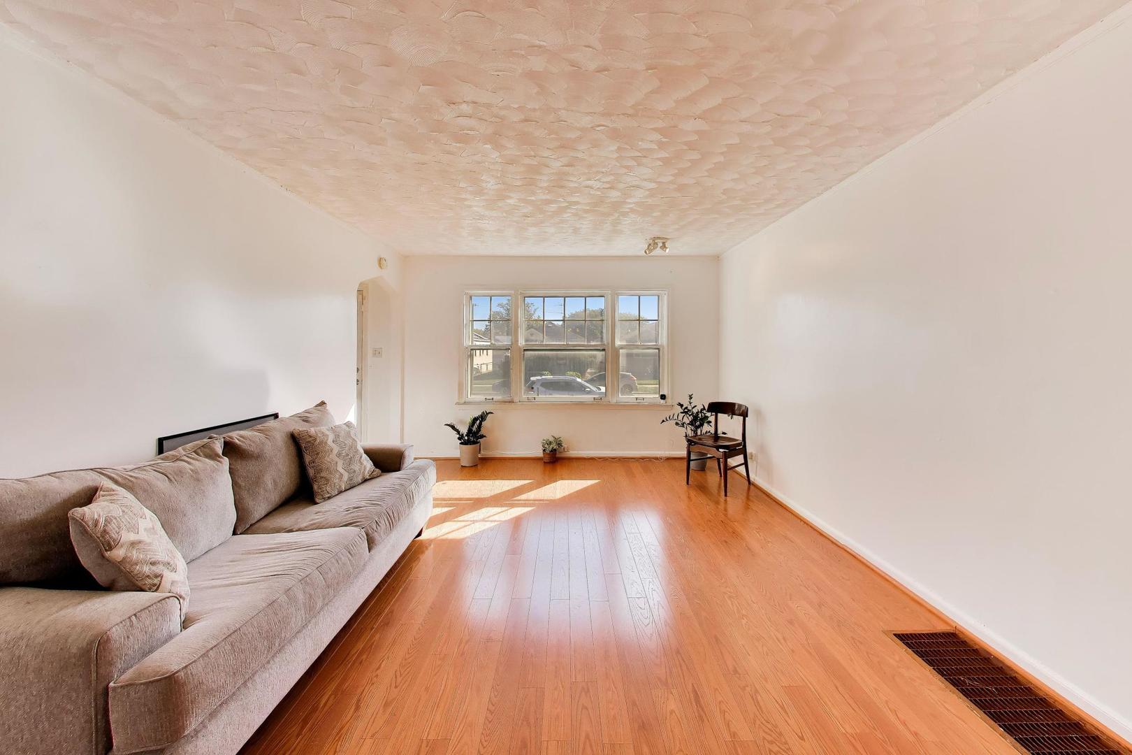 516 W 128th Street