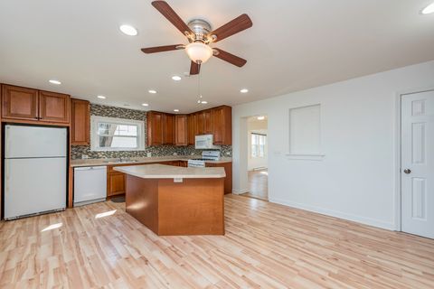 Tiny photo for 33771 N 2nd Street, Grayslake, IL 60030 (MLS # 12598043)