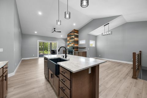 Tiny photo for 14 Viola Drive, Le Claire, IA 52753 (MLS # 12624136)