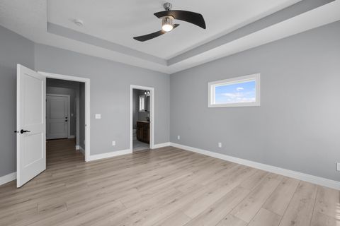 Tiny photo for 14 Viola Drive, Le Claire, IA 52753 (MLS # 12624136)
