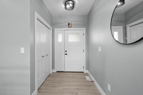 Tiny photo for 14 Viola Drive, Le Claire, IA 52753 (MLS # 12624136)