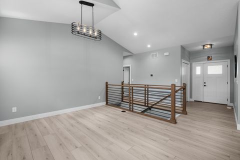 Tiny photo for 14 Viola Drive, Le Claire, IA 52753 (MLS # 12624136)