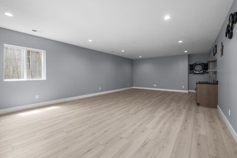 Tiny photo for 14 Viola Drive, Le Claire, IA 52753 (MLS # 12624136)