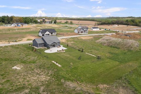 Tiny photo for 14 Viola Drive, Le Claire, IA 52753 (MLS # 12624136)