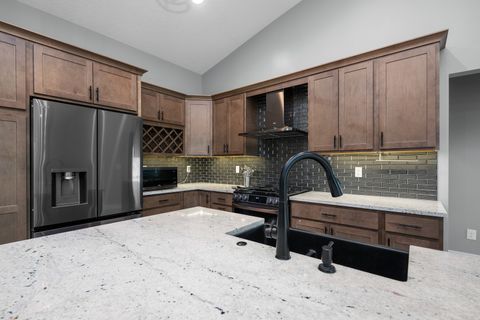 Tiny photo for 14 Viola Drive, Le Claire, IA 52753 (MLS # 12624136)