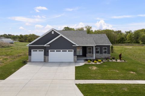Tiny photo for 14 Viola Drive, Le Claire, IA 52753 (MLS # 12624136)