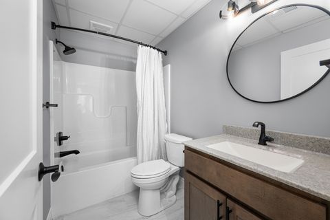 Tiny photo for 14 Viola Drive, Le Claire, IA 52753 (MLS # 12624136)
