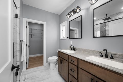 Tiny photo for 14 Viola Drive, Le Claire, IA 52753 (MLS # 12624136)
