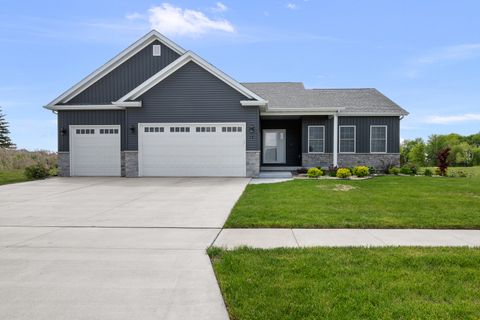 Tiny photo for 14 Viola Drive, Le Claire, IA 52753 (MLS # 12624136)