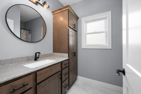 Tiny photo for 14 Viola Drive, Le Claire, IA 52753 (MLS # 12624136)