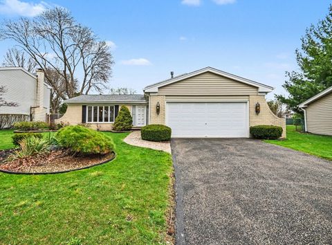 Tiny photo for 3941 Roslyn Road, Downers Grove, IL 60515 (MLS # 12619458)