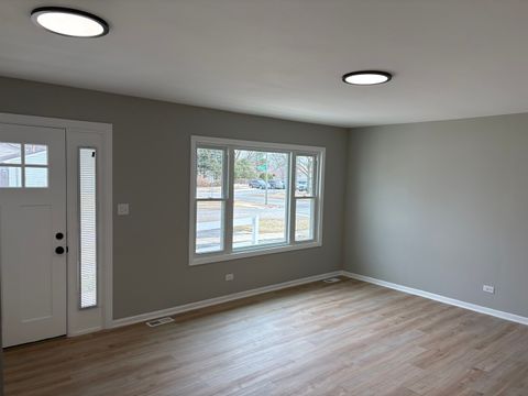 Tiny photo for 8124 Kensington Lane, Hanover Park, IL 60133 (MLS # 12564348)