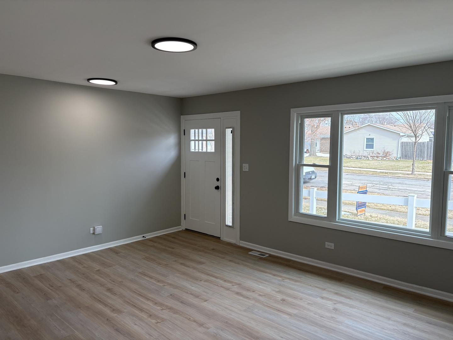 8124 Kensington Lane