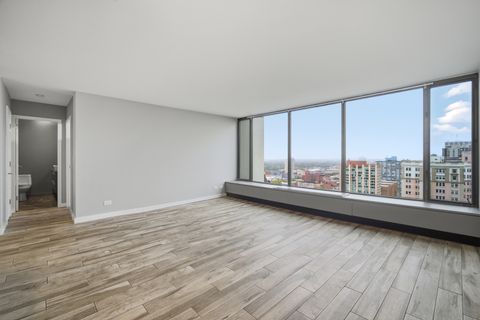 Tiny photo for 5455 N Sheridan Road #2611, Chicago, IL 60640 (MLS # 12498819)