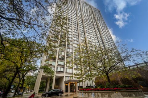 Photo of 5455 N Sheridan Road #2611, Chicago, IL 60640 (MLS # 12498819)