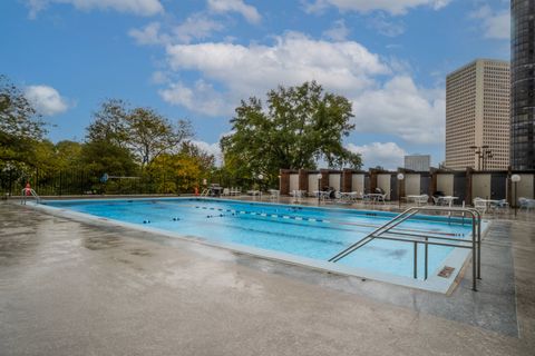 Tiny photo for 5455 N Sheridan Road #2611, Chicago, IL 60640 (MLS # 12498819)