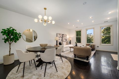 Tiny photo for 1036 N Crosby Street, Chicago, IL 60610 (MLS # 12499218)