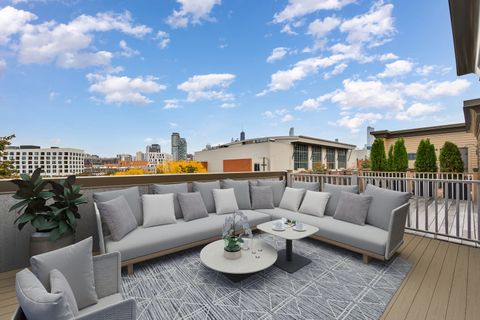 Tiny photo for 1036 N Crosby Street, Chicago, IL 60610 (MLS # 12499218)