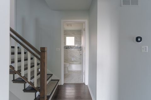 Tiny photo for 1100 Potter Road, Park Ridge, IL 60068 (MLS # 12539437)