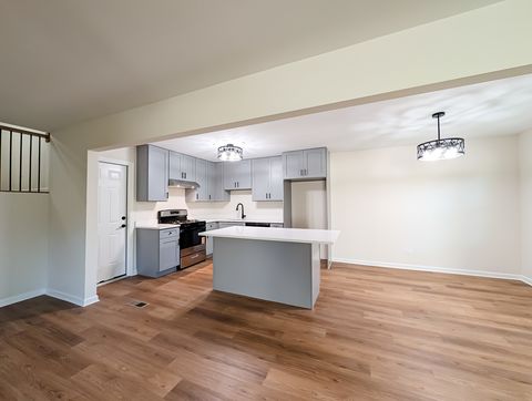 Tiny photo for 217 Tamarack Drive, Bloomingdale, IL 60108 (MLS # 12703199)