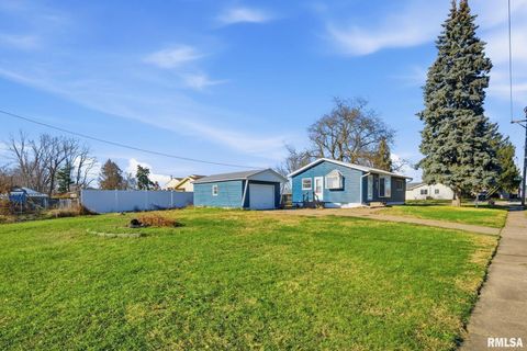 Tiny photo for 1230 N ELMWOOD Avenue, Davenport, IA 52804 (MLS # 12548522)