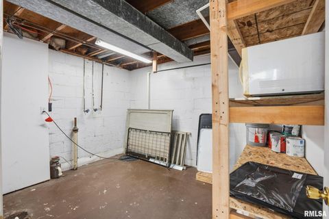 Tiny photo for 1230 N ELMWOOD Avenue, Davenport, IA 52804 (MLS # 12548522)