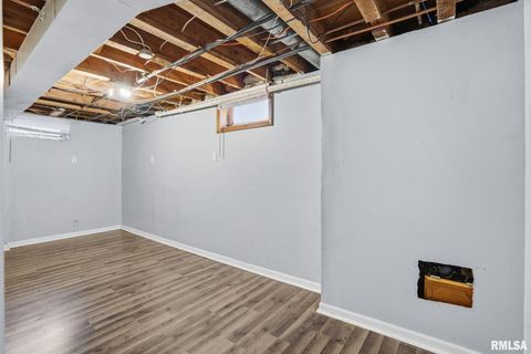 Tiny photo for 1230 N ELMWOOD Avenue, Davenport, IA 52804 (MLS # 12548522)