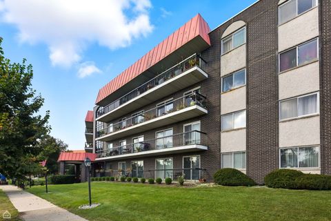 Photo of 4840 Foster Street #303, Skokie, IL 60077 (MLS # 12477485)