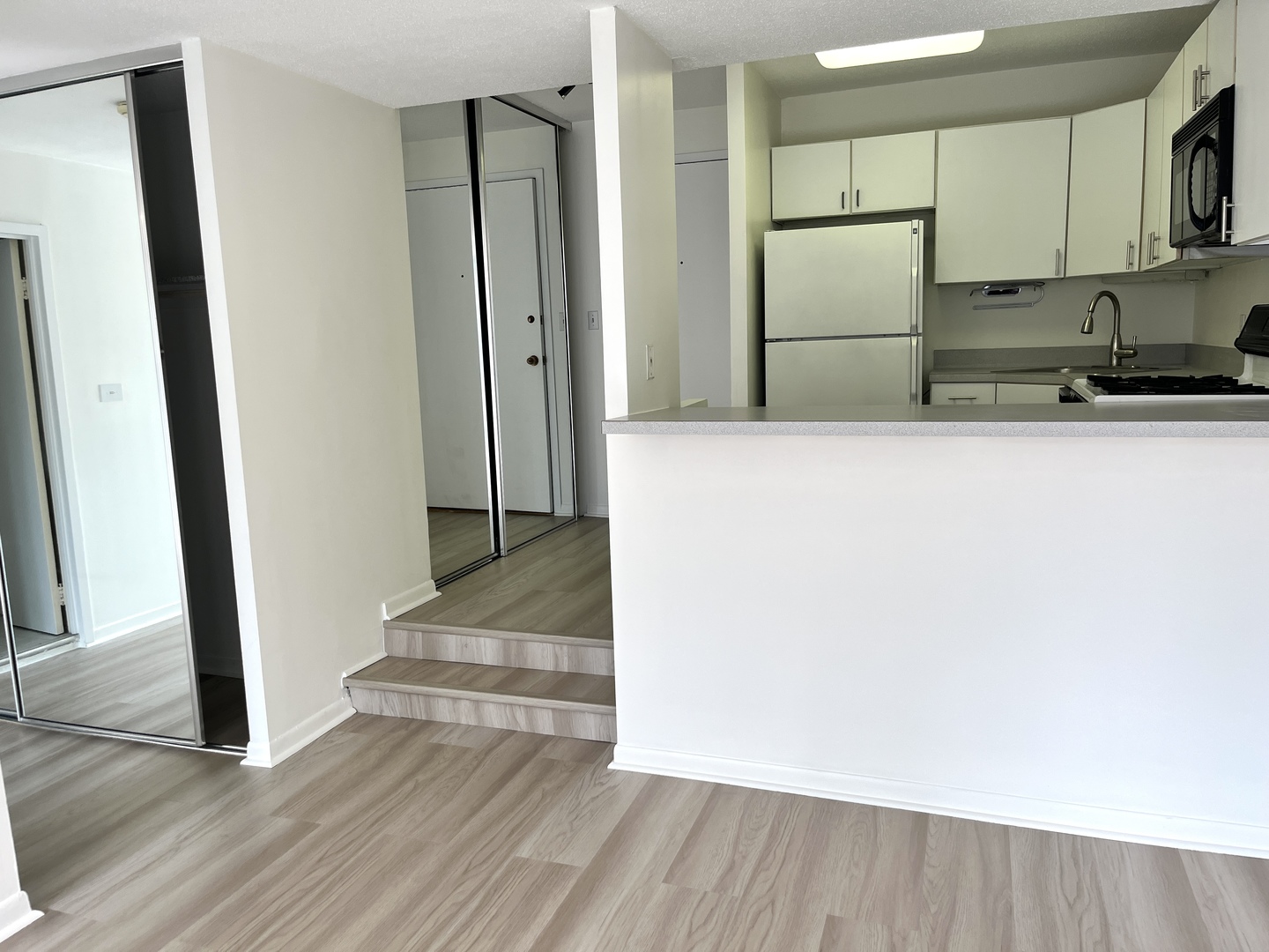 230 E Ontario Street 2104