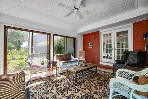 Tiny photo for 2604 Mill Creek Lane, Rolling Meadows, IL 60008 (MLS # 12472890)