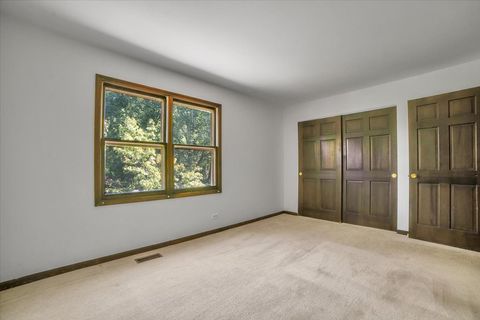 Tiny photo for 2604 Mill Creek Lane, Rolling Meadows, IL 60008 (MLS # 12472890)