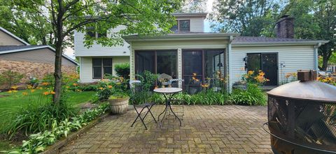 Tiny photo for 2604 Mill Creek Lane, Rolling Meadows, IL 60008 (MLS # 12472890)