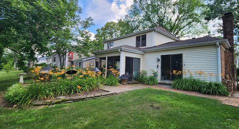 Tiny photo for 2604 Mill Creek Lane, Rolling Meadows, IL 60008 (MLS # 12472890)