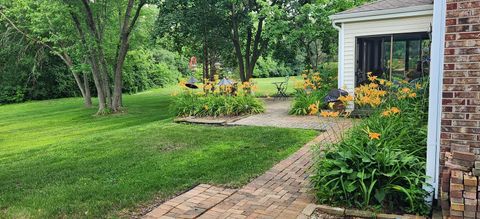 Tiny photo for 2604 Mill Creek Lane, Rolling Meadows, IL 60008 (MLS # 12472890)
