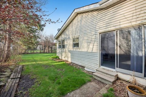 Tiny photo for 817 Belair Drive, Darien, IL 60561 (MLS # 12615237)