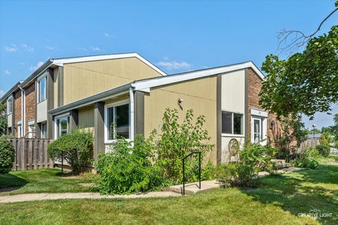 Tiny photo for 252 Pueblo Drive, Bolingbrook, IL 60440 (MLS # 12750847)
