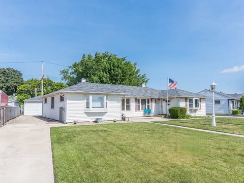 Photo of 8818 S Kildare Avenue, Hometown, IL 60456 (MLS # 12674949)
