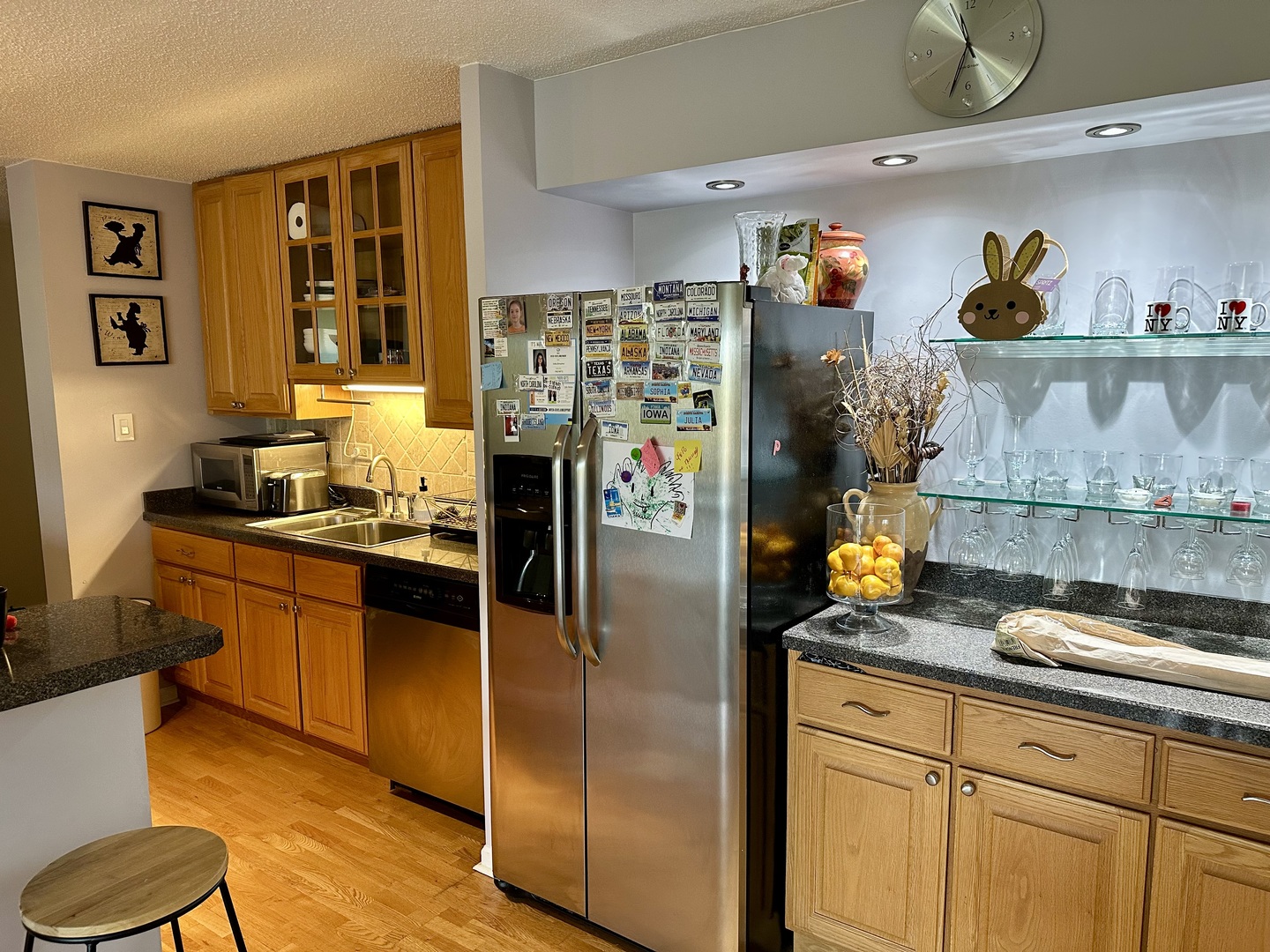 16 E OLD WILLOW Road 414S